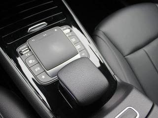 MERCEDES-BENZ GLB 180 usata, con MP3