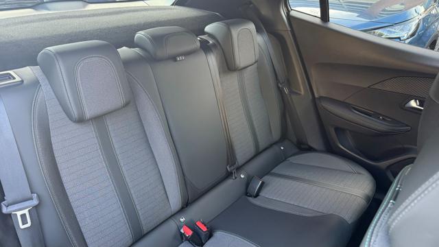 PEUGEOT 2008 usata, con Interni in pelle