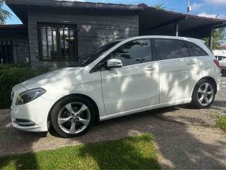 MERCEDES-BENZ B 180 usata, con Airbag