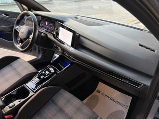 VOLKSWAGEN Golf usata, con Park Distance Control
