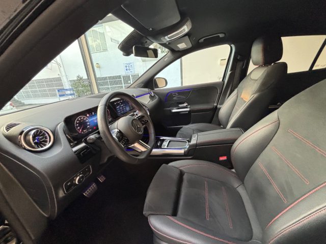 MERCEDES-BENZ GLA 200 usata, con Autoradio digitale