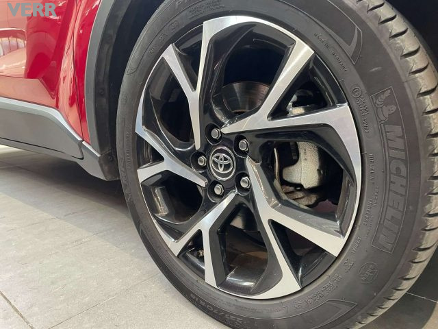 TOYOTA C-HR usata, con Regolazione elettrica sedili