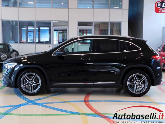 MERCEDES-BENZ GLA 180 usata, con Sedile posteriore sdoppiato