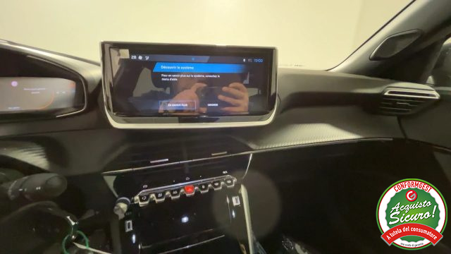 PEUGEOT 2008 usata, con Climatizzatore