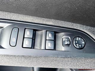 PEUGEOT 5008 usata, con Controllo vocale