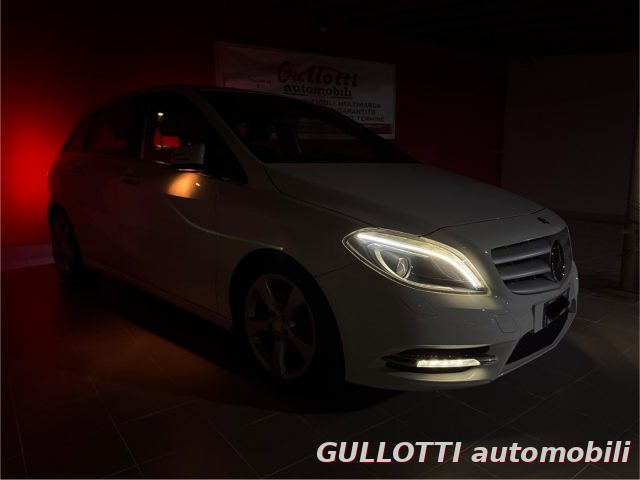 MERCEDES-BENZ B 180 usata, con Telecamera per parcheggio assistito