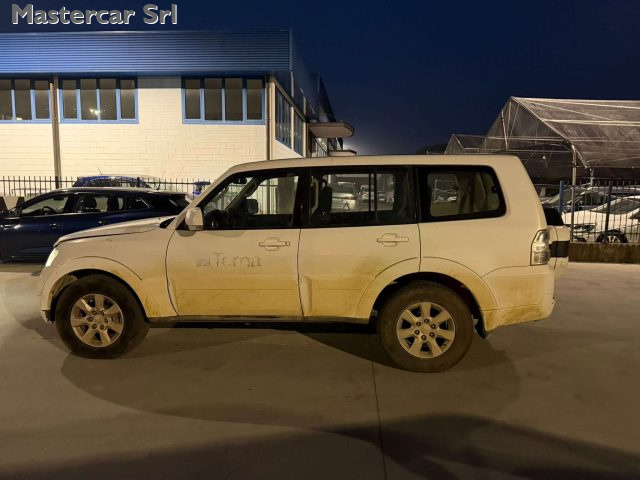 MITSUBISHI Pajero usata, con Alzacristalli elettrici