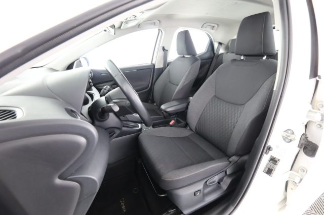 TOYOTA Yaris usata 2