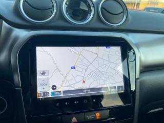 SUZUKI Vitara usata, con Fari LED