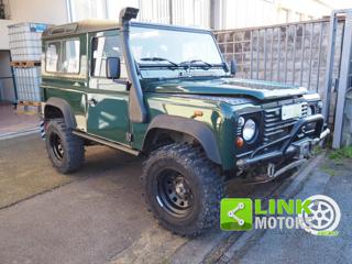 LAND ROVER Defender usata 2