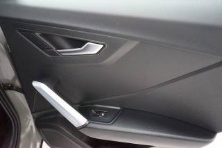 AUDI Q2 usata, con Airbag testa