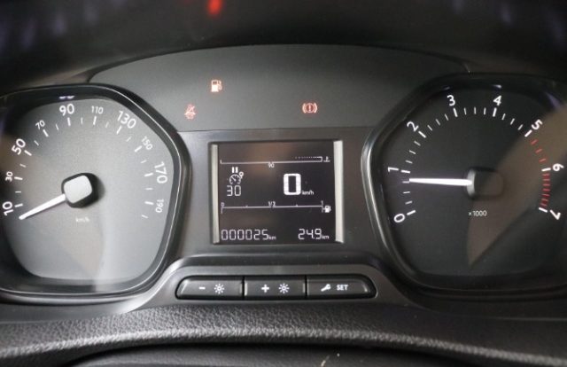 TOYOTA Proace usata, con Autoradio digitale