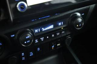 TOYOTA Hilux usata, con Fendinebbia