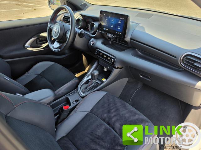 TOYOTA Yaris usata, con Touch screen