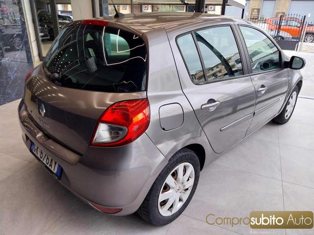 RENAULT Clio usata, con Climatizzatore