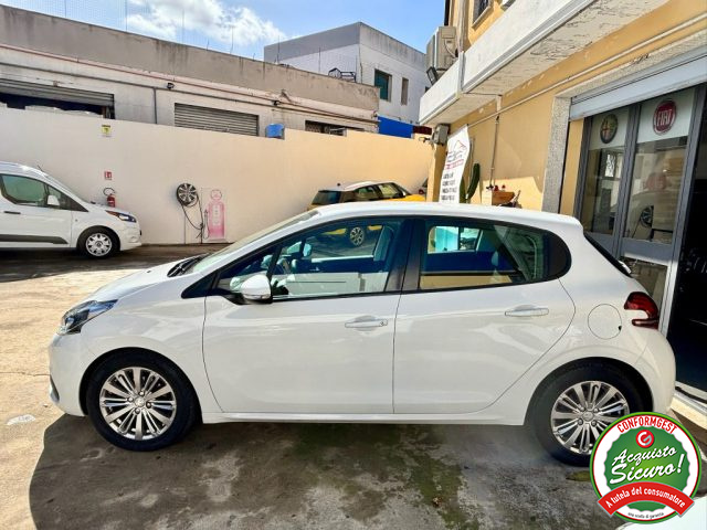 PEUGEOT 208 usata, con Airbag