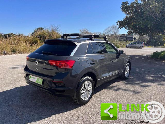VOLKSWAGEN T-Roc usata, con Autoradio