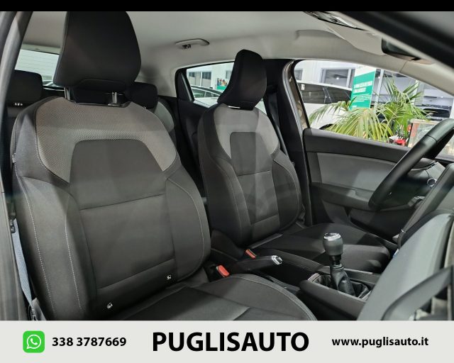 RENAULT Clio usata, con Fari LED