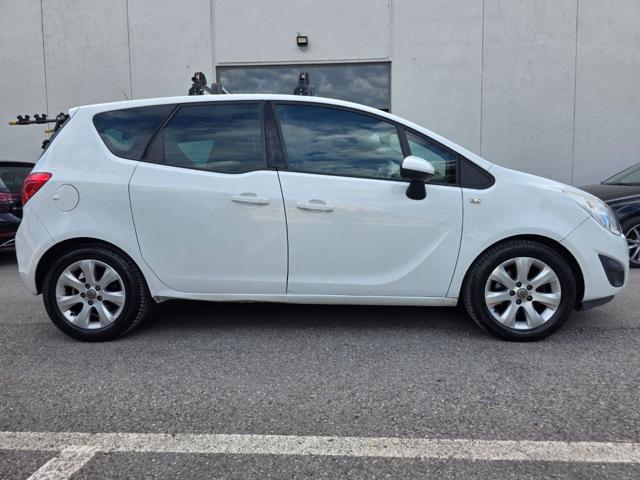 OPEL Meriva usata, con Specchietti laterali elettrici