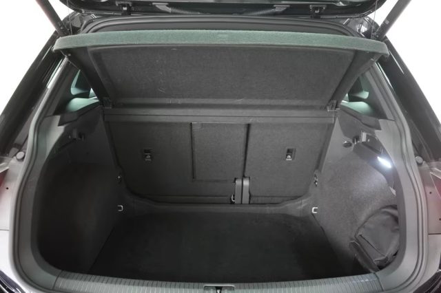 VOLKSWAGEN Tiguan usata, con Luci diurne LED