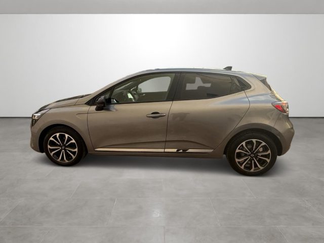 RENAULT Clio usata, con Climatizzatore