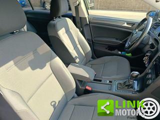 VOLKSWAGEN Golf usata, con Sensori di parcheggio posteriori