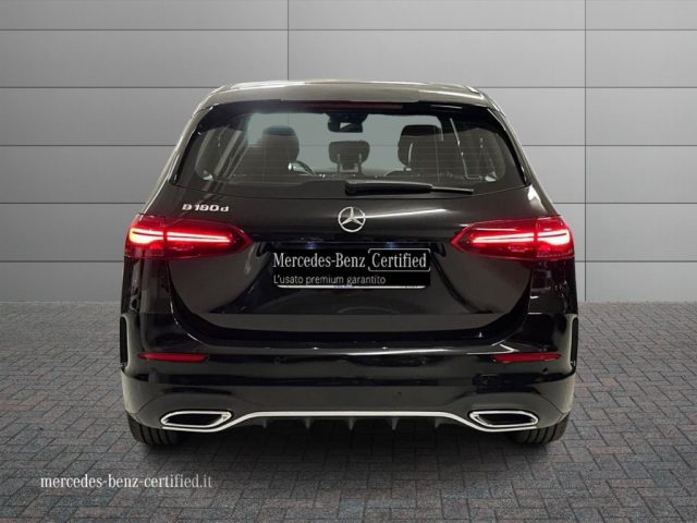 MERCEDES-BENZ B 180 usata, con Alzacristalli elettrici