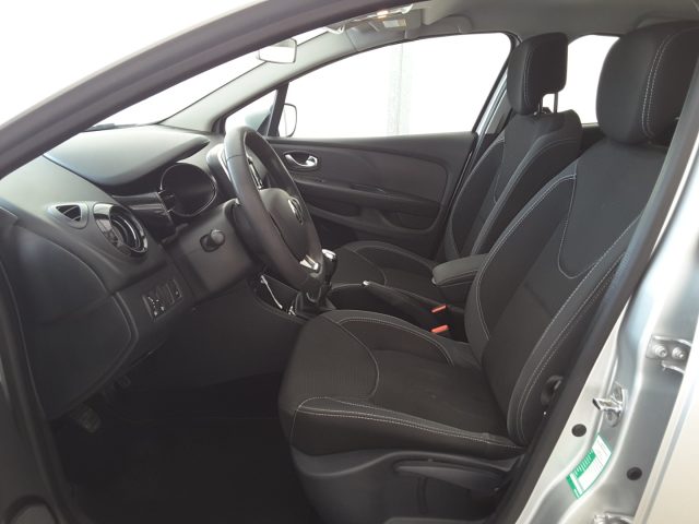 RENAULT Clio usata, con Alzacristalli elettrici