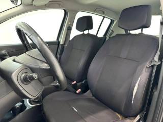 RENAULT Clio usata, con Servosterzo
