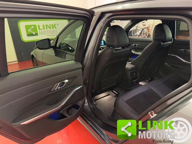 BMW 320 usata, con Park Distance Control