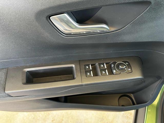 FORD Tourneo Courier usata, con USB