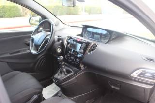 LANCIA Ypsilon usata, con ESP