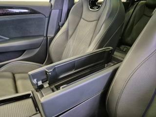 VOLKSWAGEN Passat usata, con Portellone posteriore elettrico