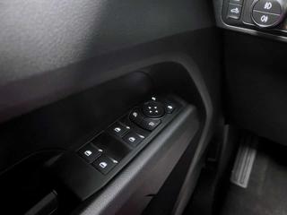 VOLKSWAGEN Amarok usata, con Autoradio