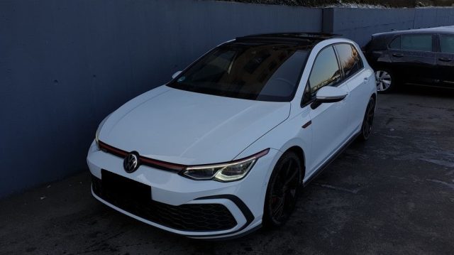 VOLKSWAGEN Golf usata, con ABS