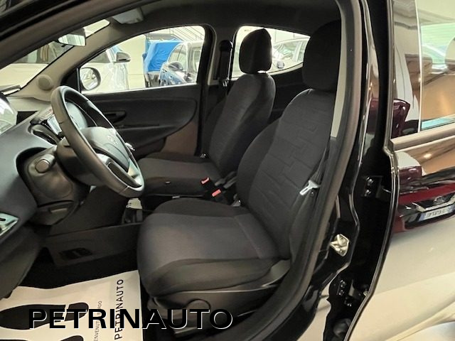 LANCIA Ypsilon usata, con ESP