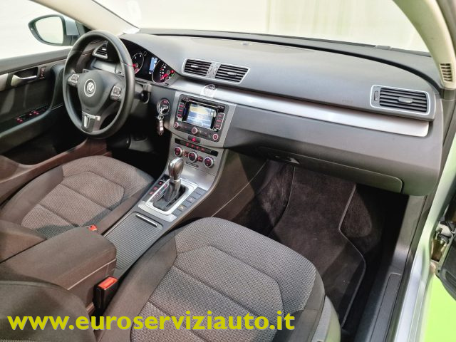 VOLKSWAGEN Passat usata 36