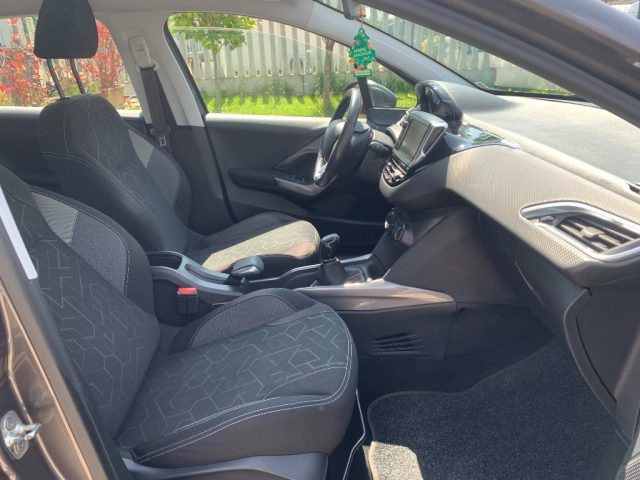 PEUGEOT 2008 usata, con Cruise Control