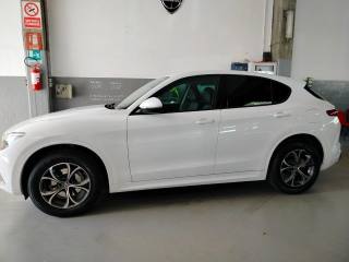 ALFA ROMEO Stelvio usata, con Cerchi in lega