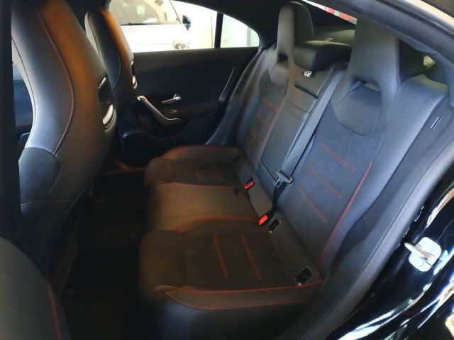 MERCEDES-BENZ CLA 180 usata, con Chiusura centralizzata