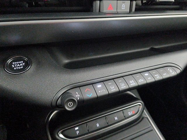 JEEP Avenger usata, con Autoradio digitale