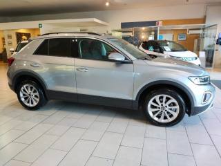 VOLKSWAGEN T-Roc usata, con Alzacristalli elettrici