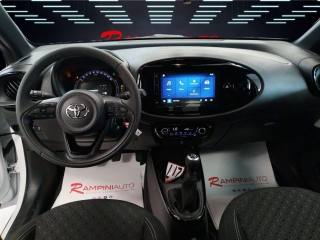TOYOTA Aygo X usata 12