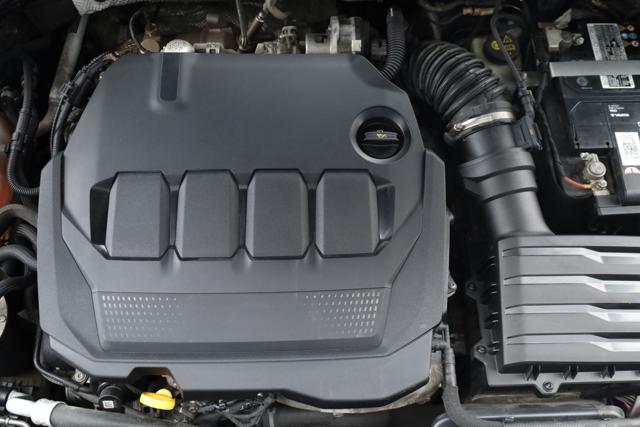 VOLKSWAGEN Golf usata, con Fari full-led