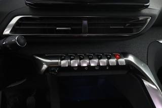 PEUGEOT 3008 usata 12