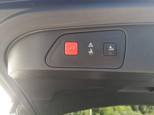 PEUGEOT 3008 usata, con Fendinebbia