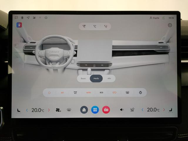 LYNK & CO 01 usata, con Touch screen