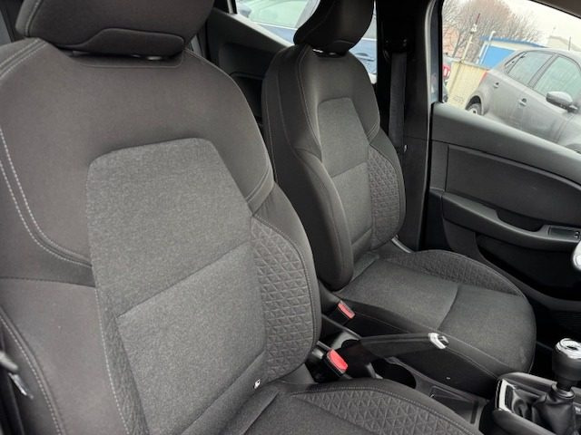 RENAULT Clio usata, con Climatizzatore