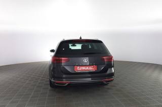 VOLKSWAGEN Passat usata 4
