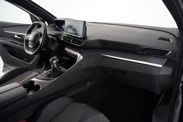 PEUGEOT 3008 usata, con Sedile posteriore sdoppiato